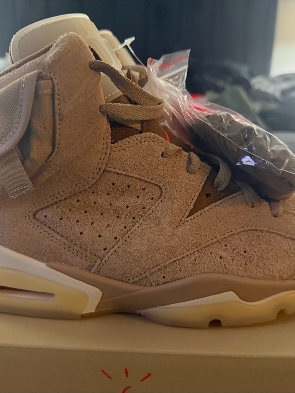 Nike Jordan Travis Scott Men’s Athletic Shoes Taupe Suede Sz 10 NEW